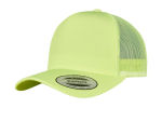 Casquette style trucker fluo