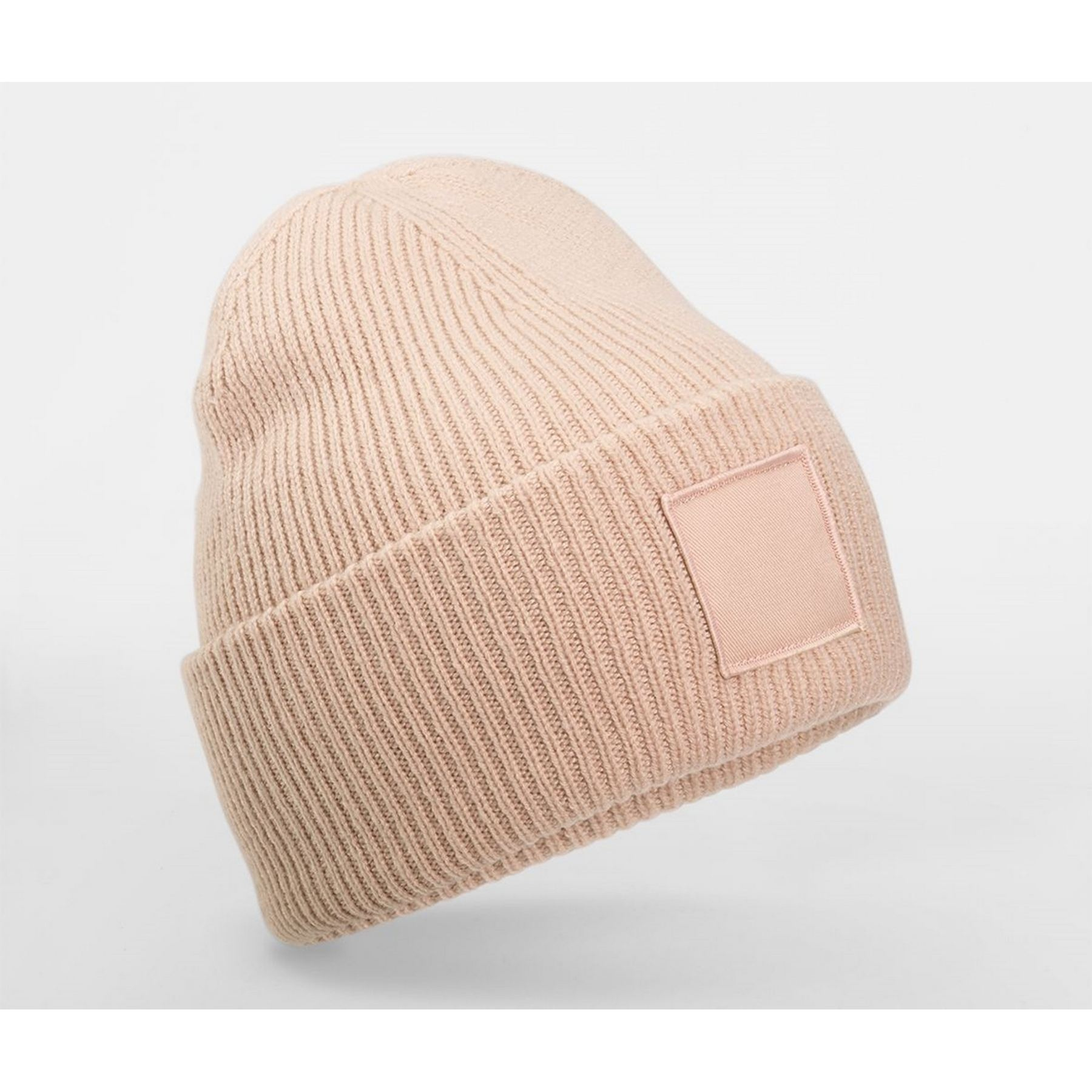 Bonnet avec empiècement carré